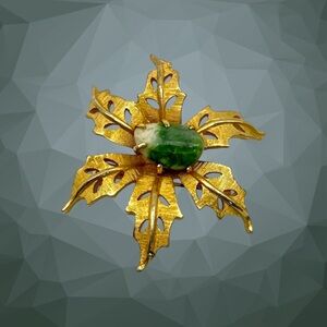Vintage Statement Gold Tone Flower Brooch With Polished Agate Stone